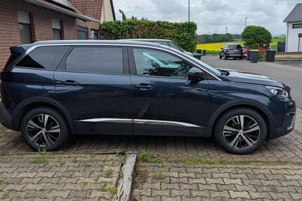 Peugeot 5008 111.000 km 14.800 &euro; Vettweiß 52391