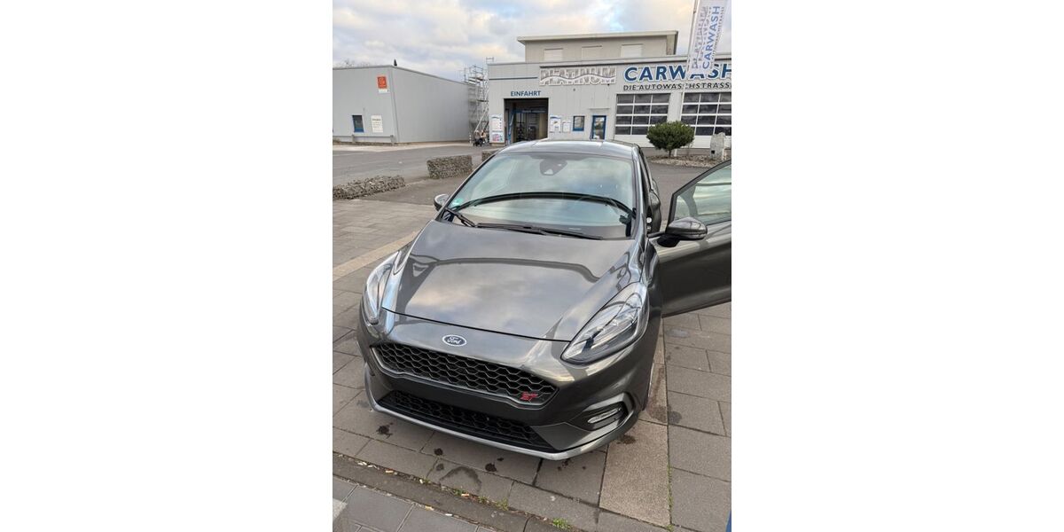 Ford Fiesta 74.000 km 15.500 &euro; Köln 51109