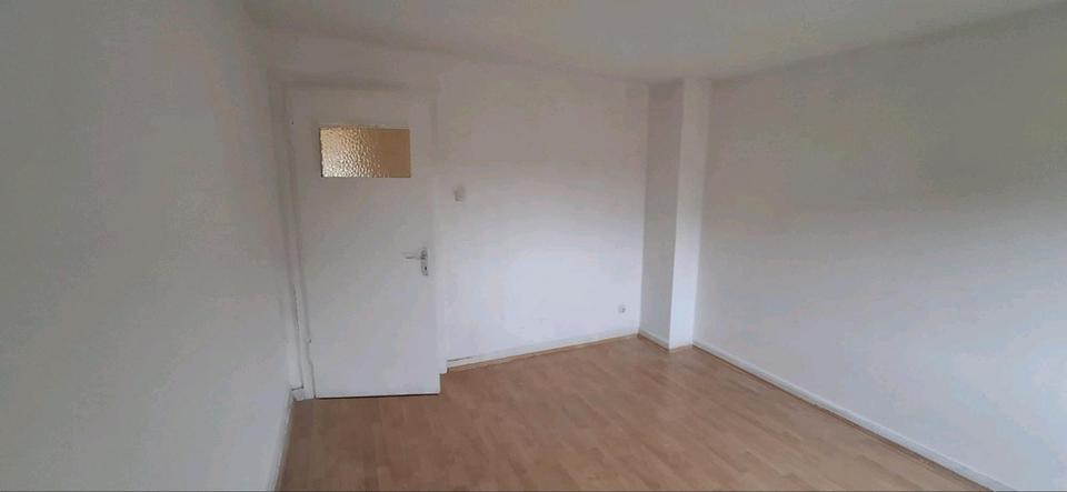 Dachgeschoßwohnung Köln Kalk - 3 Zimmer, 78 m&sup2;, 1.600&euro; | Angebot:25658349