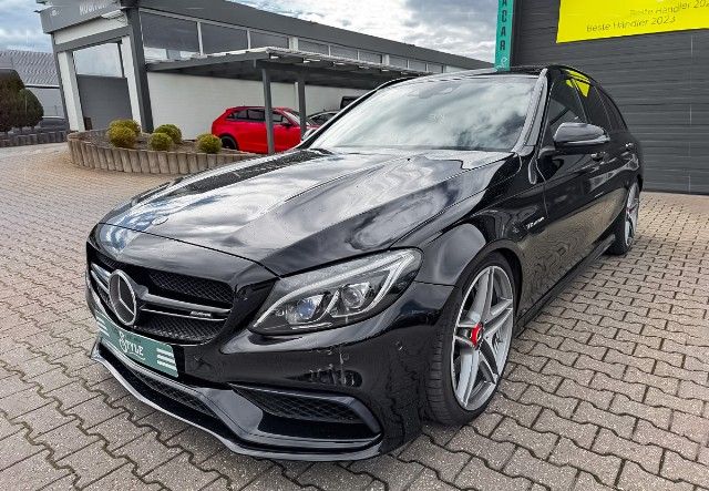 Mercedes-Benz C 63 AMG 104.950 km 32.990 &euro; Niederzier 52382