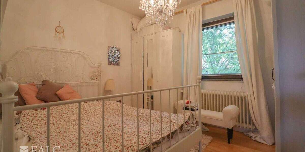 Etagenwohnung Köln Mülheim - 3 Zimmer, 60 m&sup2;, 215.000&euro; | Angebot:25696021