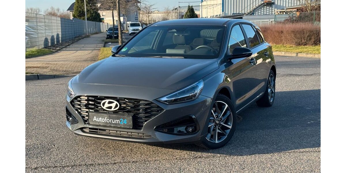 Hyundai i30 14.000 km 18.899 &euro; Jülich 52428