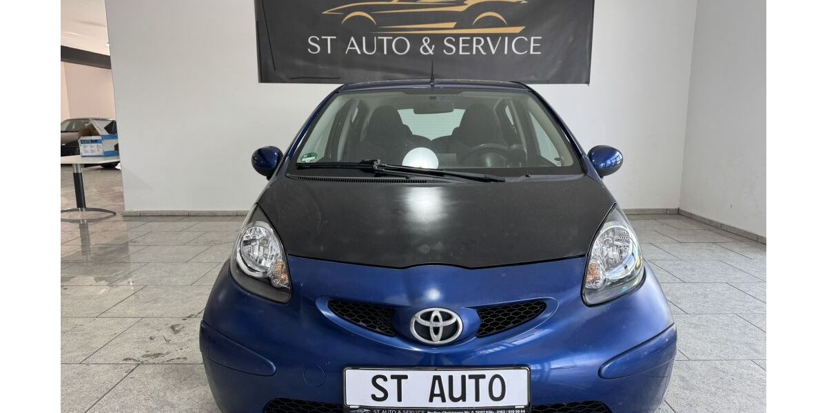 Toyota Aygo (X) 170.451 km 2.900 &euro; Köln 51107