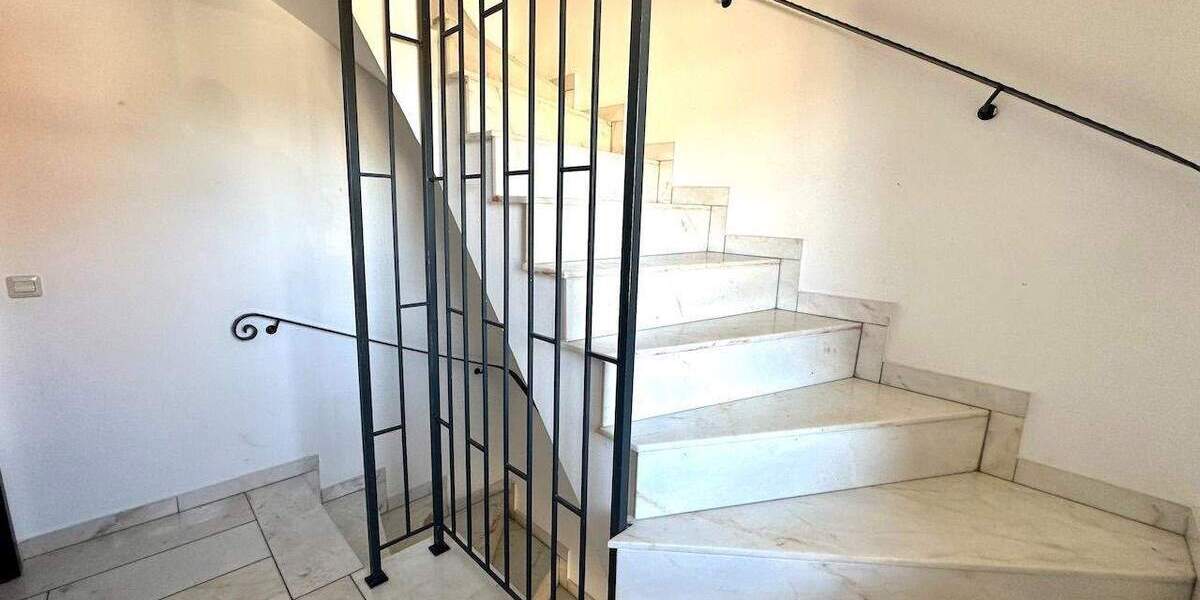 Reihenmittelhaus Neuss Rosellen - 6 Zimmer, 162 m&sup2;, 579.000&euro; | Angebot:25687672