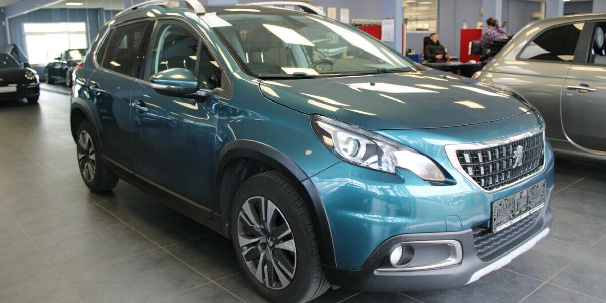 Peugeot 2008 PureTech 110 GPF EA T6 Allure 119.082 km 10.780 &euro; Euskirchen 53881