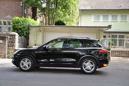 Porsche Cayenne 199.000 km 20.150 &euro; köln 50968
