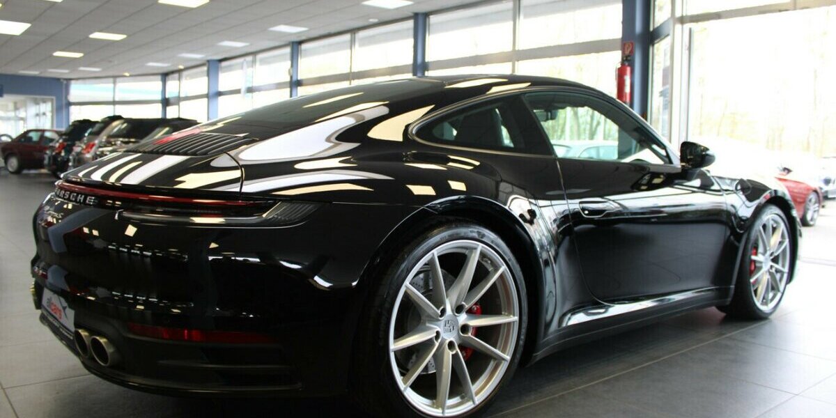 Porsche 911 Carrera S PDLS - Schiebedach - Bose 37.795 km 107.911 &euro; Euskirchen 53881