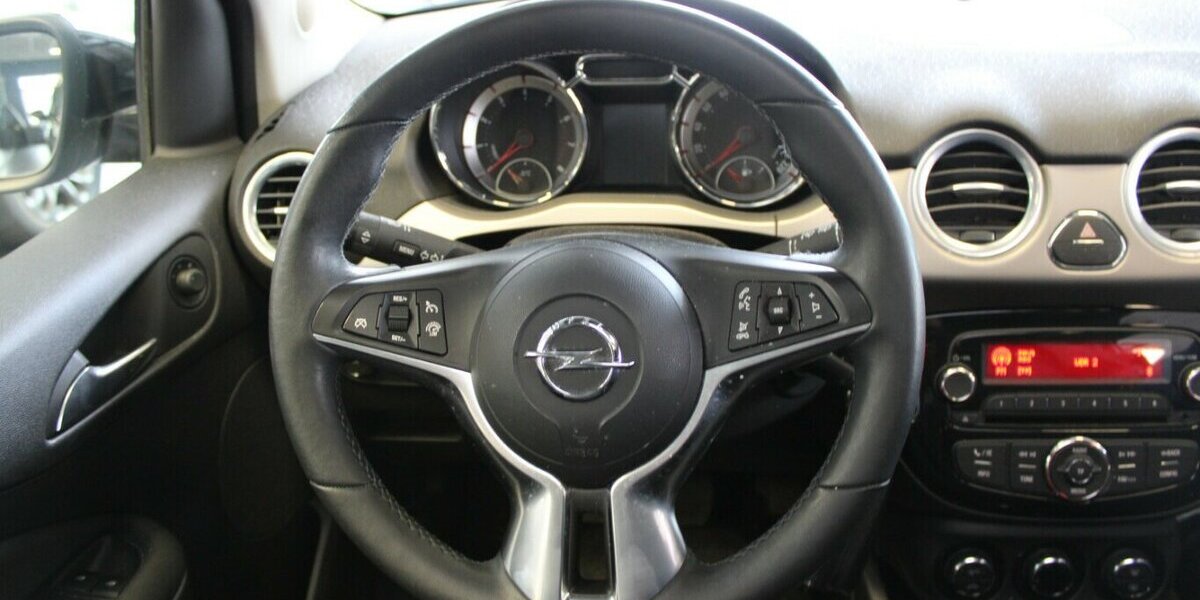 Opel Adam 1.4 - Panorama - 8-Fach - 30.434 km 7.980 &euro; Euskirchen 53881