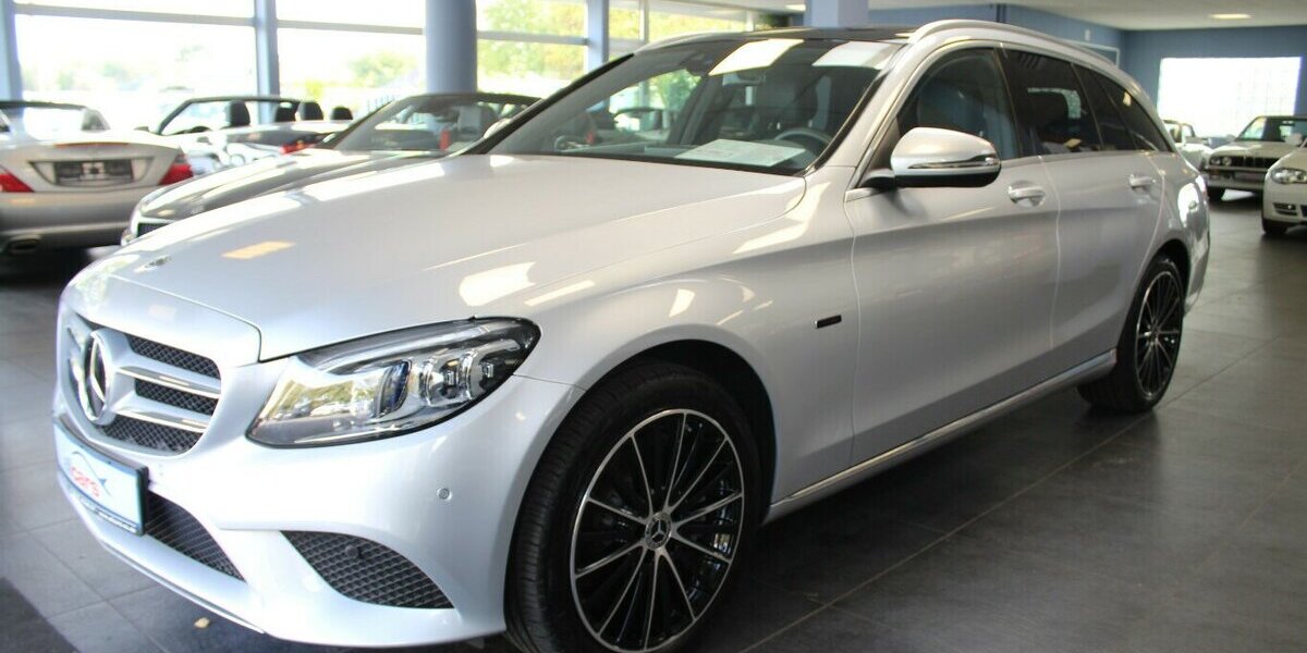 Mercedes-Benz C 300 e T 9G-Tronic Avantgarde 21.318 km 28.480 &euro; Euskirchen 53881