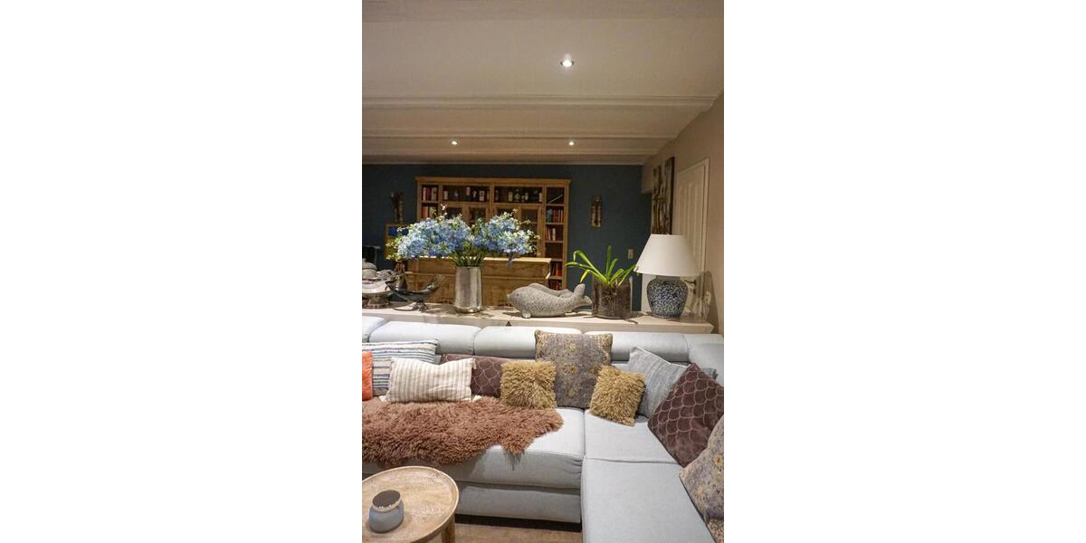 Erdgeschoßwohnung Köln Lindenthal - 5 Zimmer, 220 m&sup2;, 539.000&euro; | Angebot:25916142