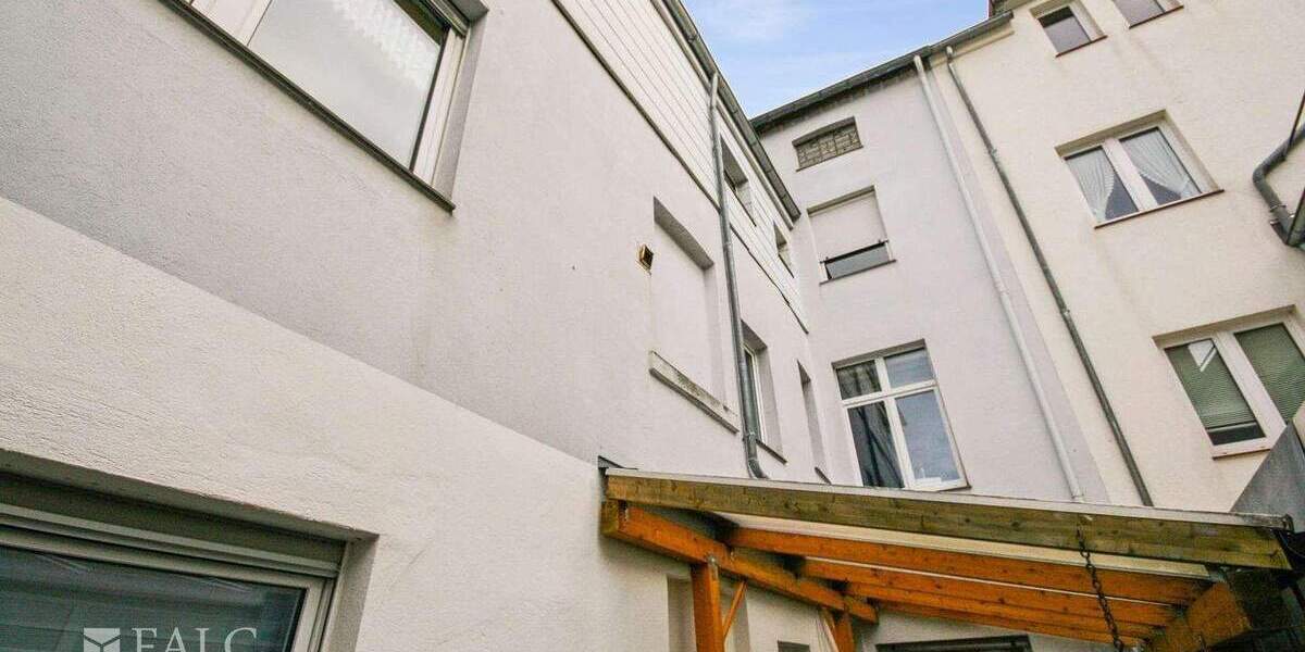 Mehrfamilienhaus, Wohnhaus Düren Distelrath - 8 Zimmer, 246 m&sup2;, 359.000&euro; | Angebot:25696383