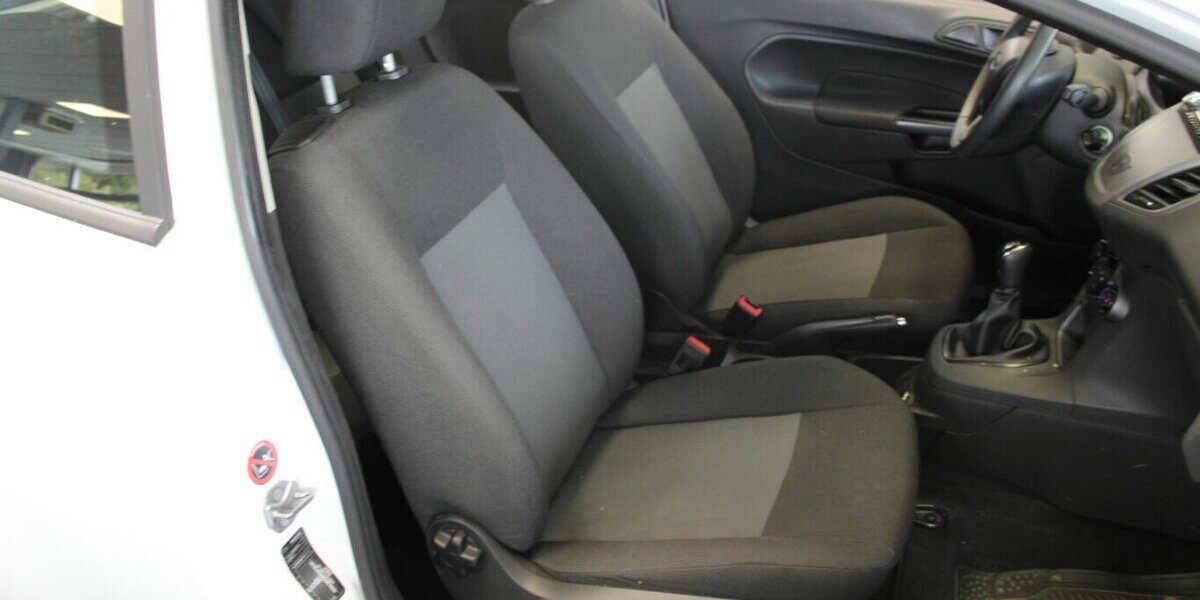 Ford Fiesta 1.2 - Klima - 85.572 km 4.980 &euro; Euskirchen 53881