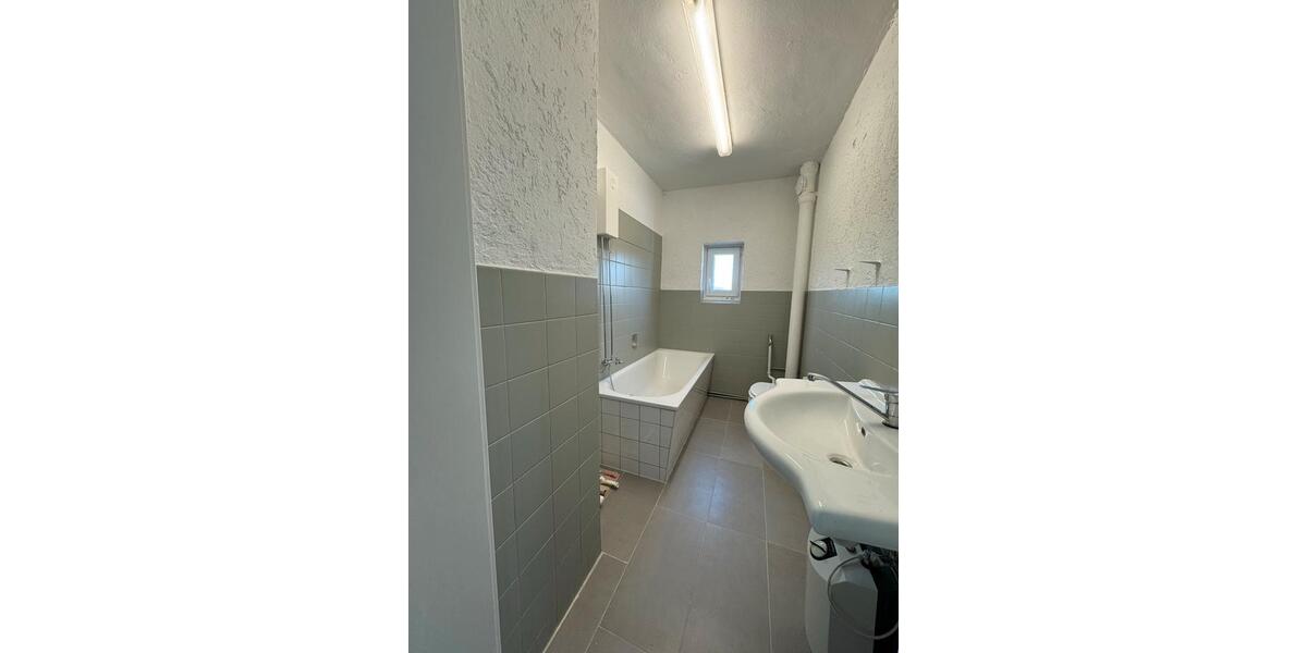 Etagenwohnung Zülpich - 2 Zimmer, 64 m&sup2;, 695&euro; | Angebot:25406247