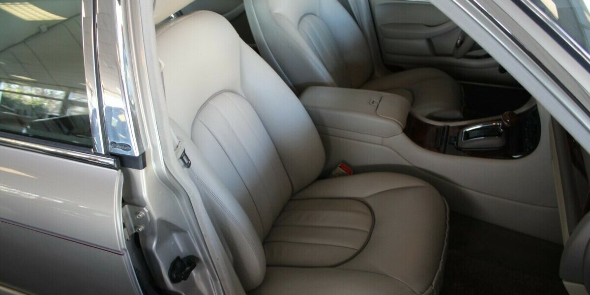 Jaguar Daimler Six 4.0 Lang - Automatik - Schiebedach - 119.865 km 19.980 &euro; Euskirchen 53881