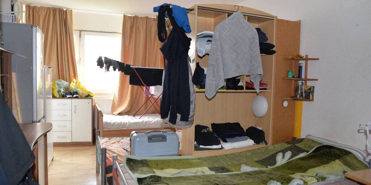 Etagenwohnung Köln Meschenich - 2 Zimmer, 50 m&sup2;, 75.000&euro; | Angebot:25728626