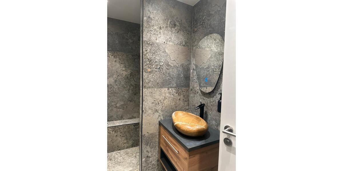 Dachgeschoßwohnung Bergheim - 5 Zimmer, 150 m&sup2;, 2.950&euro; | Angebot:25920058