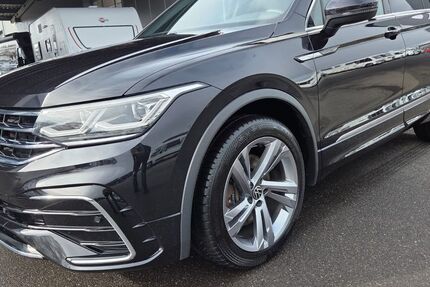 VW Tiguan 83.200 km 29.880 &euro; Düren 52351