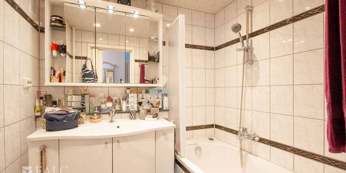 Etagenwohnung Köln Humboldt-Gremberg - 3 Zimmer, 66 m&sup2;, 215.000&euro; | Angebot:25745644