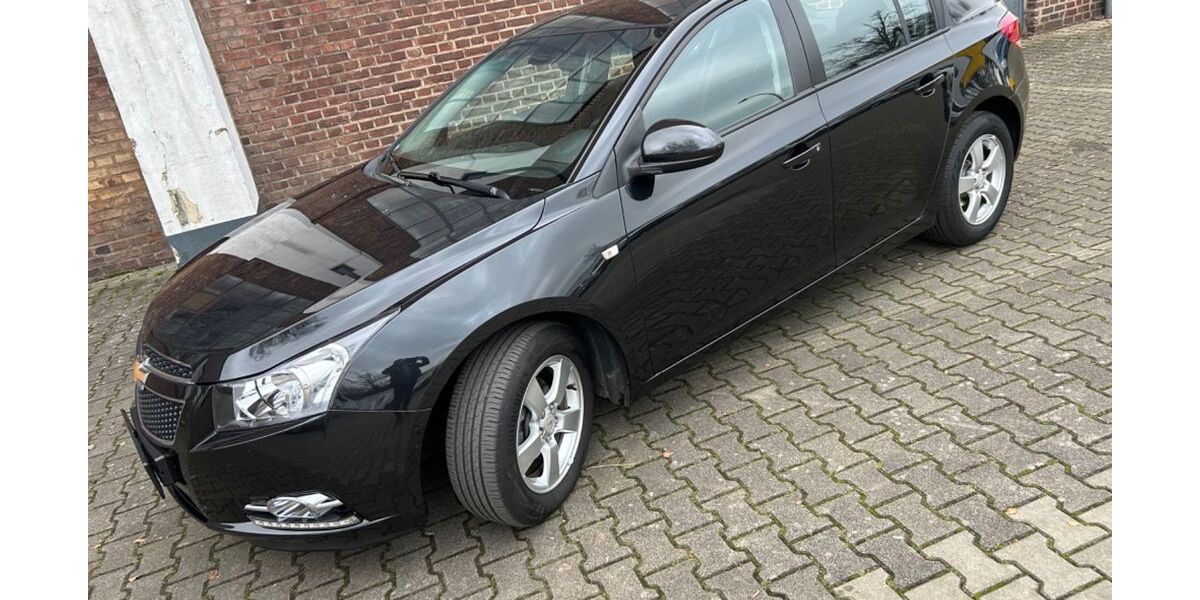 Chevrolet Cruze 57.635 km 6.200 &euro; Köln 51069