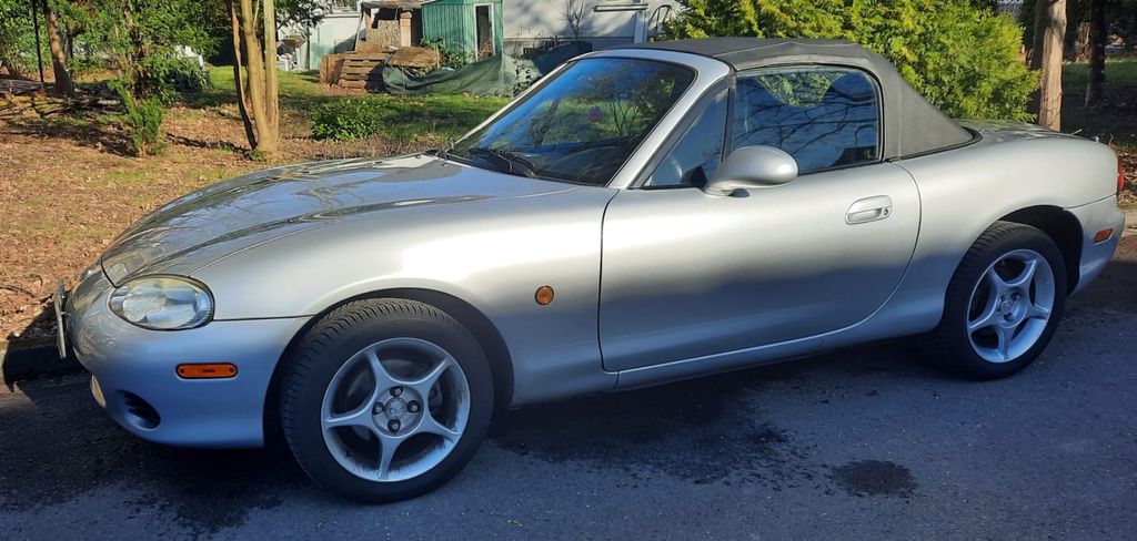 Mazda MX-5 116.000 km 6.350 &euro; Leverkusen 51379