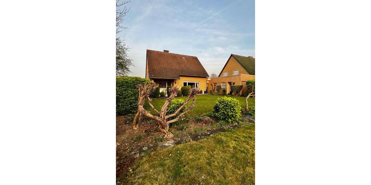 Einfamilienhaus Bedburg - 4 Zimmer, 115 m&sup2;, 1.200&euro; | Angebot:25910688