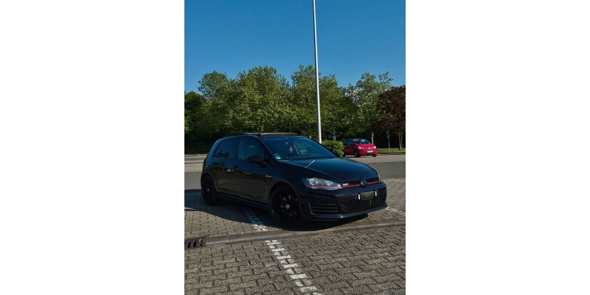 VW Golf 90.000 km 18.000 &euro; Dormagen 41540