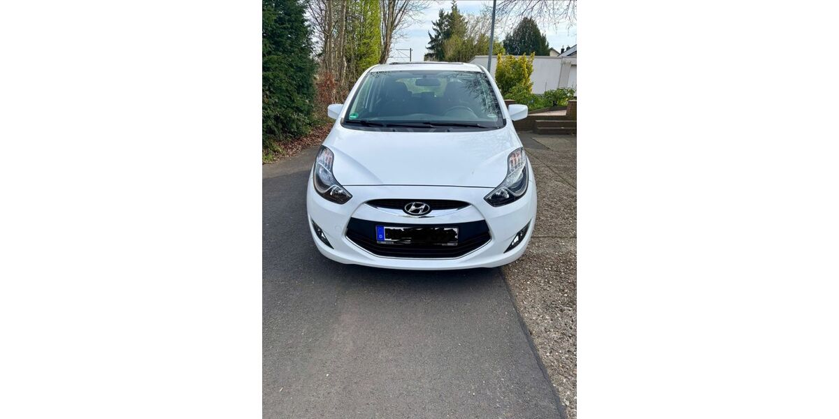 Hyundai ix20 73.121 km 7.250 &euro; Wesseling 50389