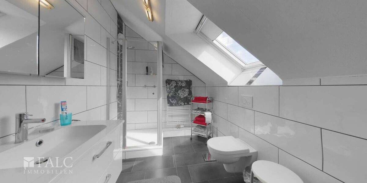 Doppelhaushälfte Köln-Meschenich Meschenich - 5 Zimmer, 134 m&sup2;, 419.000&euro; | Angebot:26082002