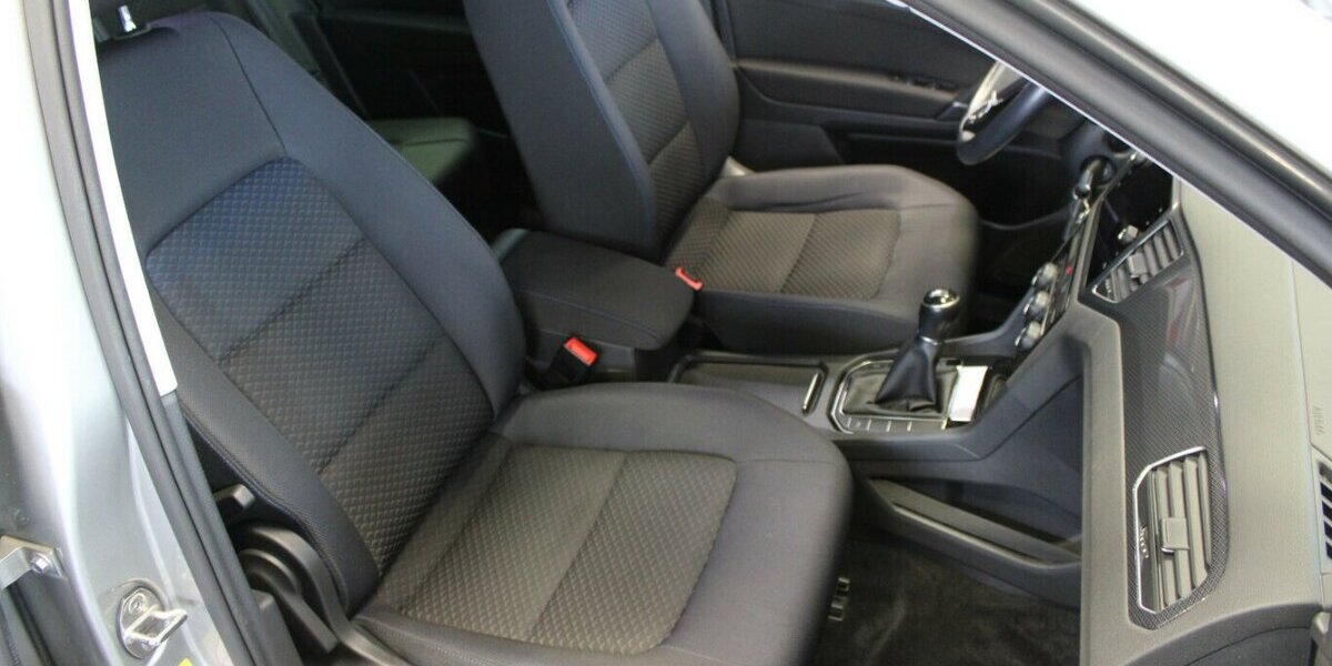 VW Golf Sportsvan 1.5 TSI ACT OPF United 86.810 km 16.980 &euro; Euskirchen 53881