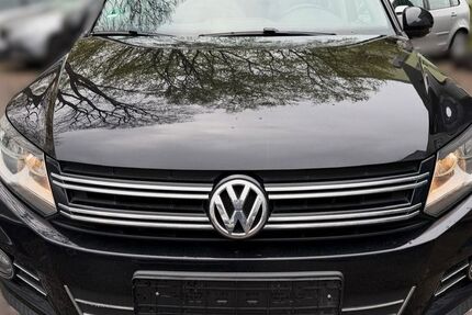 VW Tiguan 217.000 km 9.999 &euro; Köln (Ostheim) 51107