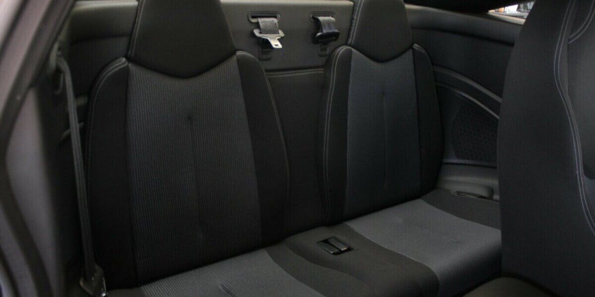 Peugeot RCZ 1.6 200 THP 114.967 km 8.980 &euro; Euskirchen 53881