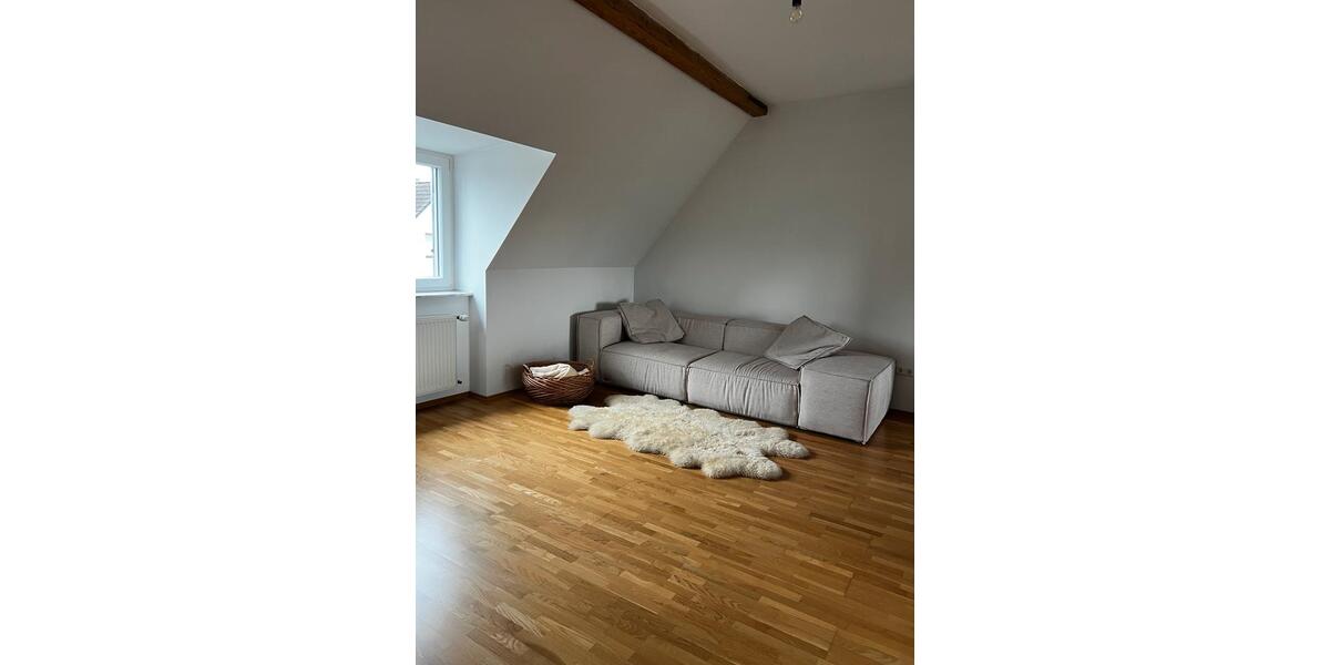 Dachgeschoßwohnung Köln Kalk - 3 Zimmer, 70 m&sup2;, 1.500&euro; | Angebot:25933026