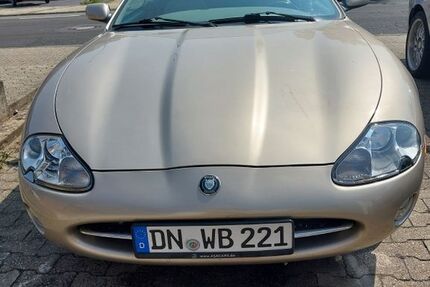 Jaguar XK8 140.000 km 16.900 &euro; Kreuzau 52372