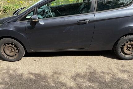 Ford Fiesta 148.000 km 1.999 &euro; Bedburg 50181