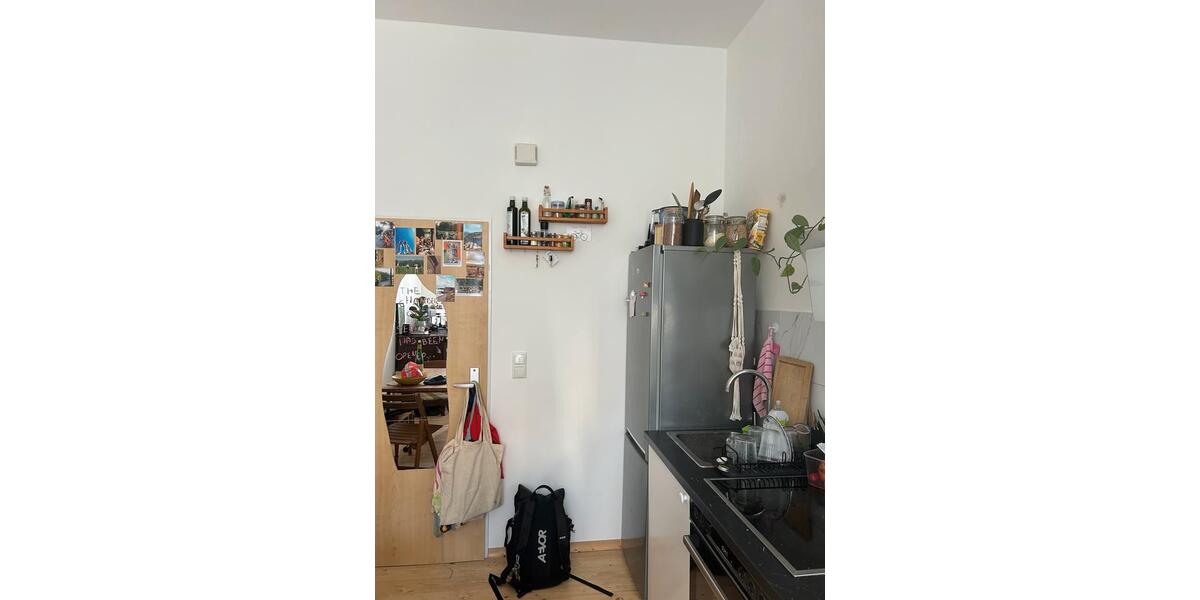 Etagenwohnung Köln Innenstadt - 2 Zimmer, 27 m&sup2;, 900&euro; | Angebot:24916198