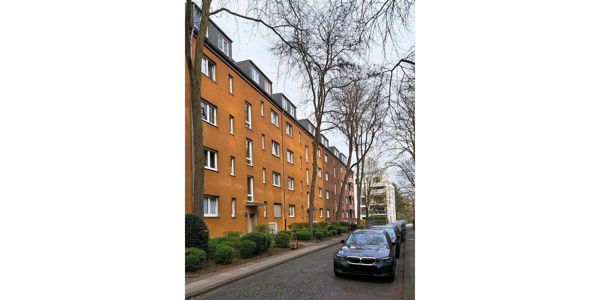 Dachgeschoßwohnung Köln Nippes - 2 Zimmer, 49 m&sup2;, 210.000&euro; | Angebot:25844555