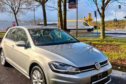 VW Golf 63.700 km 12.999 &euro; Köln 51107