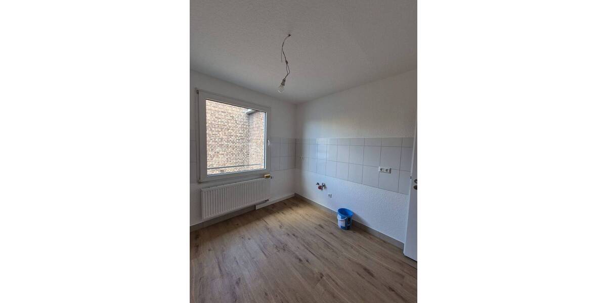 Etagenwohnung Köln Höhenberg - 3 Zimmer, 80 m&sup2;, 1.080&euro; | Angebot:25938841