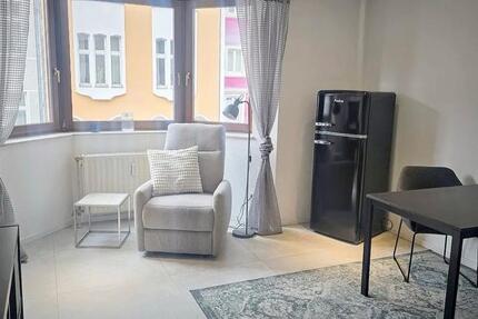 Wohnung Köln Rodenkirchen - 1 Zimmer, 30 m&sup2;, 1.170&euro; | Angebot:25930807