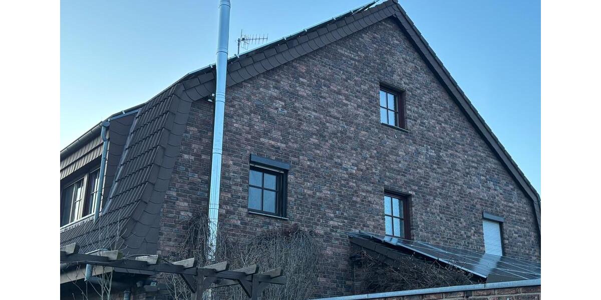 Doppelhaushälfte Pulheim - 4 Zimmer, 168 m&sup2;, 2.350&euro; | Angebot:25054806