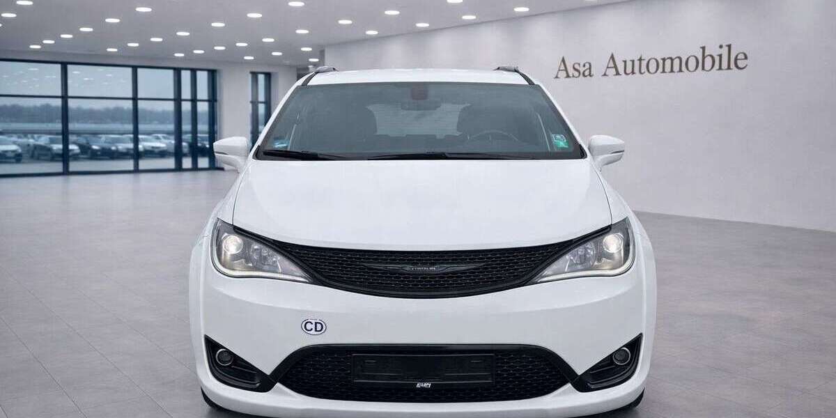 Chrysler Pacifica 104.500 km 21.900 &euro; Düren 52351