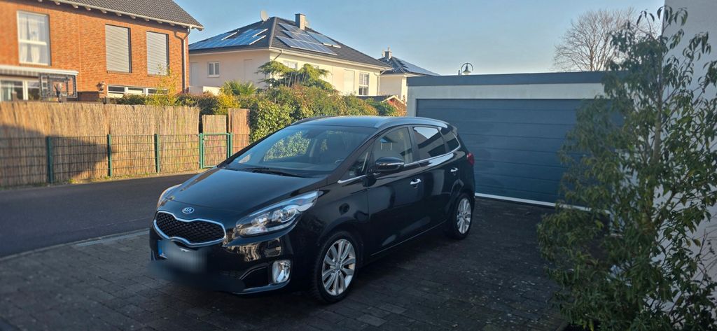 Kia Carens 114.300 km 10.300 &euro; Niederkassel 53859
