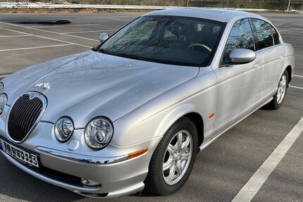 Jaguar S-Type 181.000 km 3.800 &euro; Leverkusen 51379