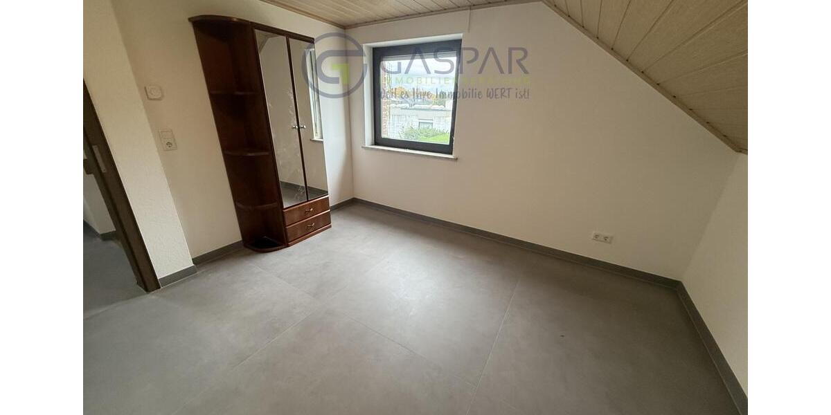 Einfamilienhaus Düren Rölsdorf - 4 Zimmer, 115 m&sup2;, 1.495&euro; | Angebot:23277008