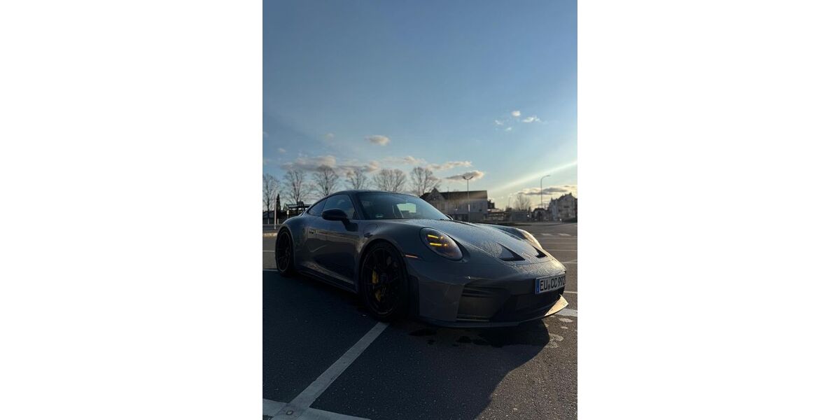 Porsche 992 6.500 km 222.500 &euro; Zülpich 53909