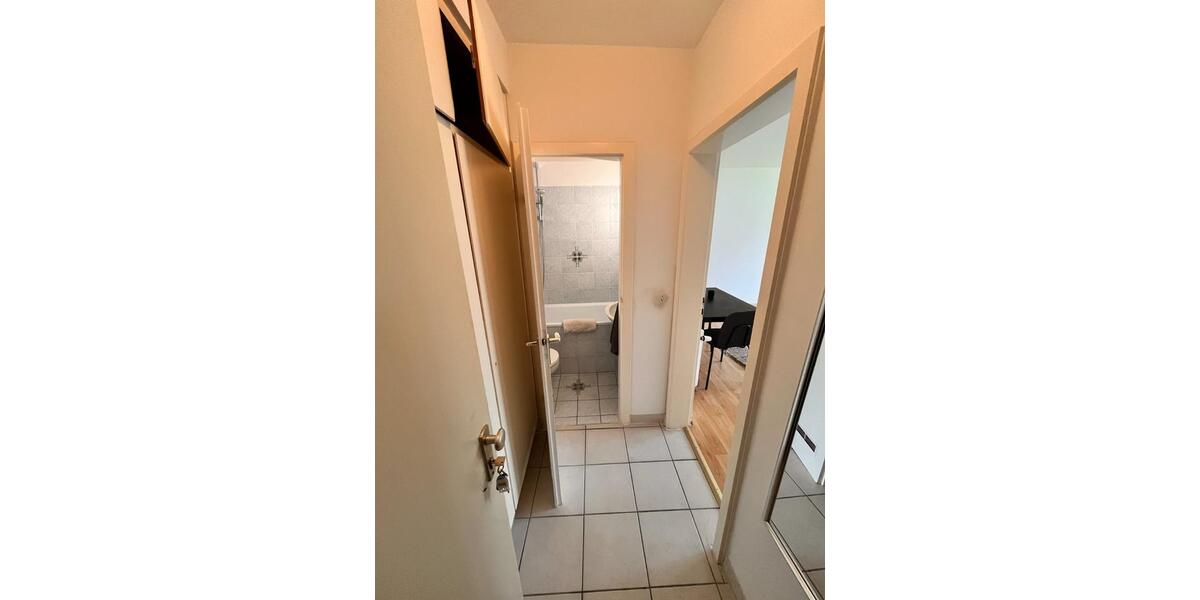 Etagenwohnung Köln Lindenthal - 1 Zimmer, 35 m&sup2;, 700&euro; | Angebot:25887300