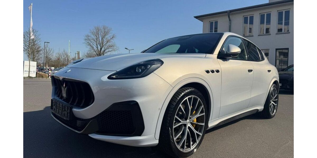 Maserati Grecale 61.800 km 65.590 &euro; Köln 50829