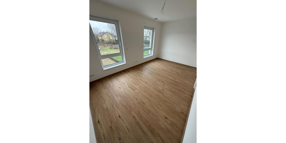 Reihenhaus Düren Mariaweiler-Hoven - 4 Zimmer, 120 m&sup2;, 1.635&euro; | Angebot:24700394