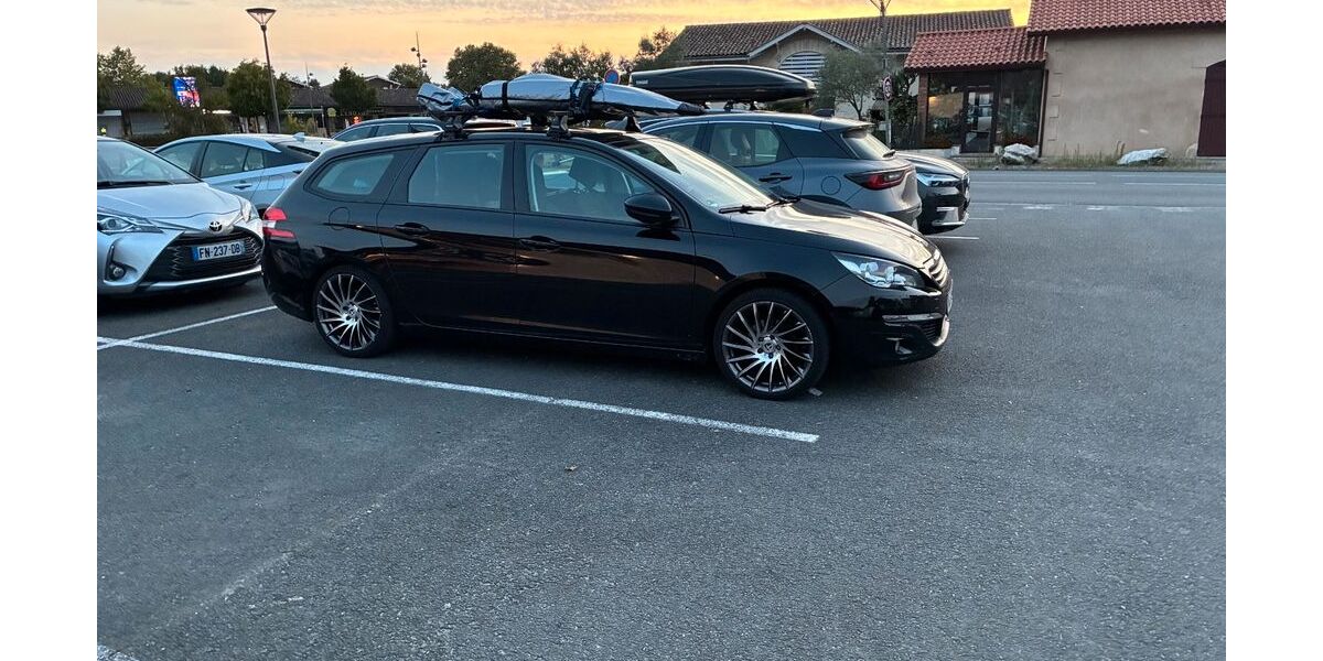 Peugeot 308 231.000 km 3.600 &euro; Köln 50939