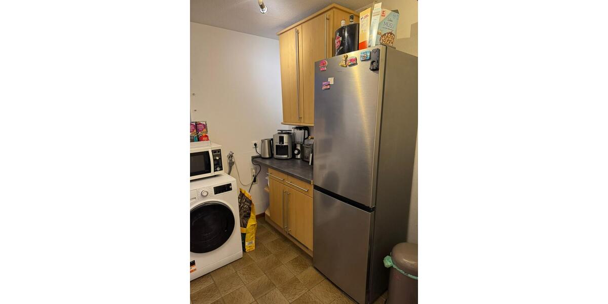 Dachgeschoßwohnung Niederkassel - 3 Zimmer, 75 m&sup2;, 680&euro; | Angebot:25867918